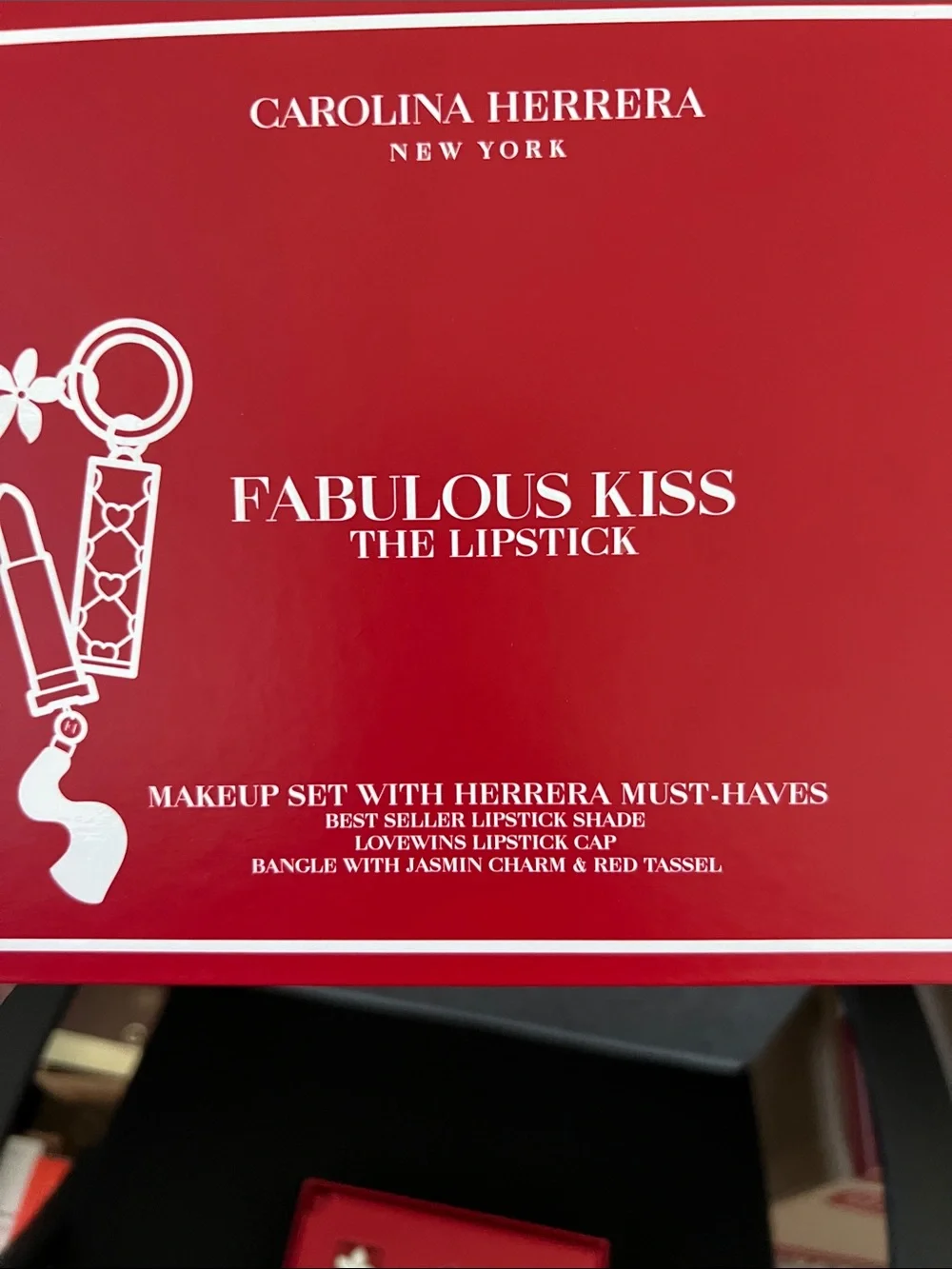 Carolina Herrera Fabulous Kiss Lipstick Set - Red & White Accents